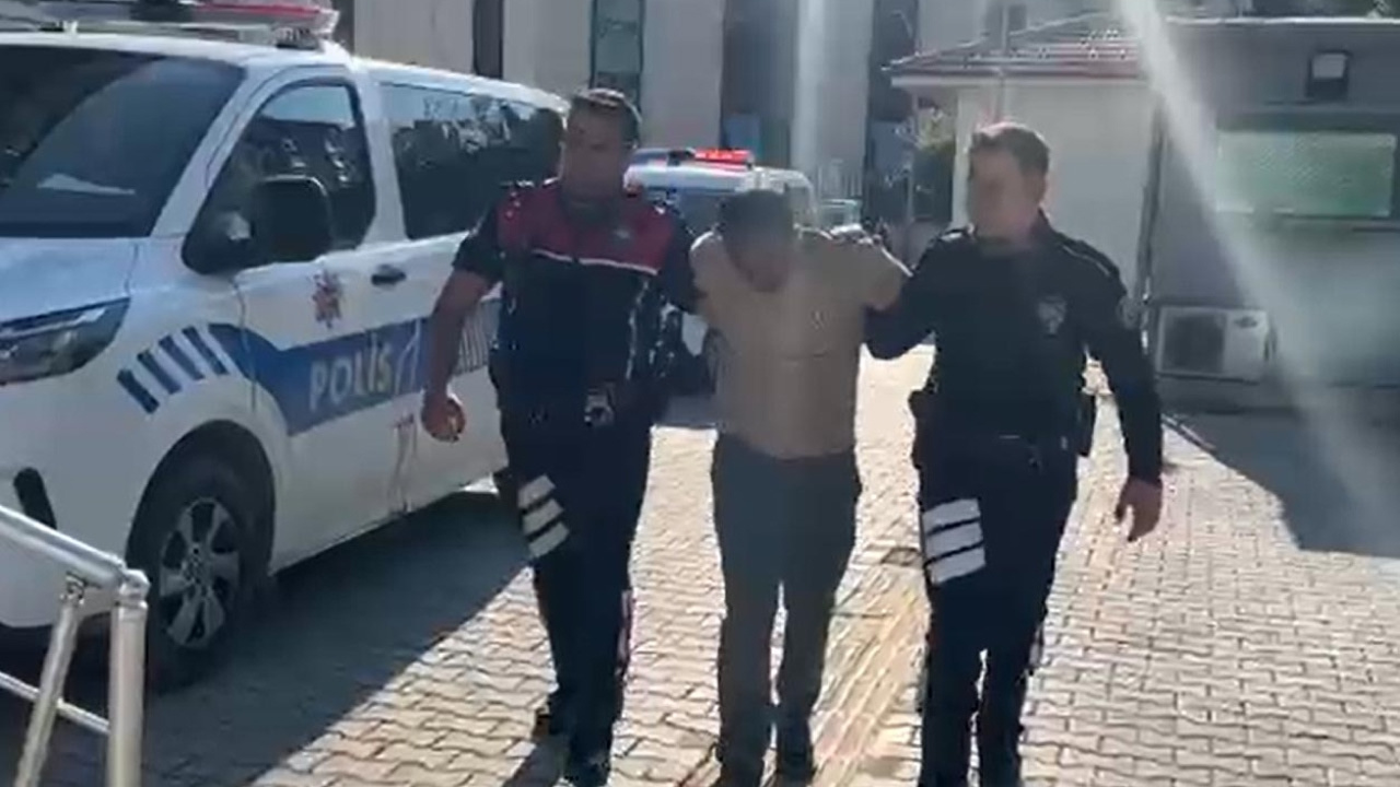 Interpol kırmızı bültenle arıyordu: Kütahya’da sahte kimlikle yakalandı
