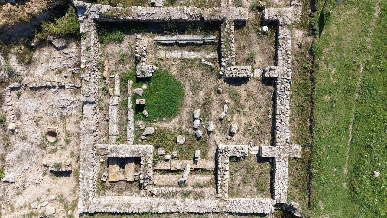 Karadeniz’de bir ilk: 1700 yıllık mezar ezber bozdu